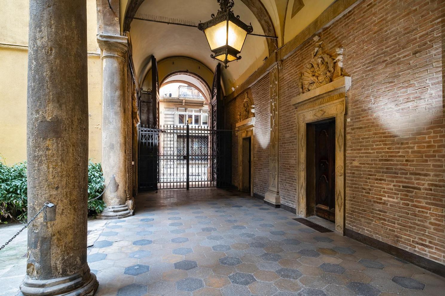 Appartamento House Of Magic - Due Torri Bologna Esterno foto