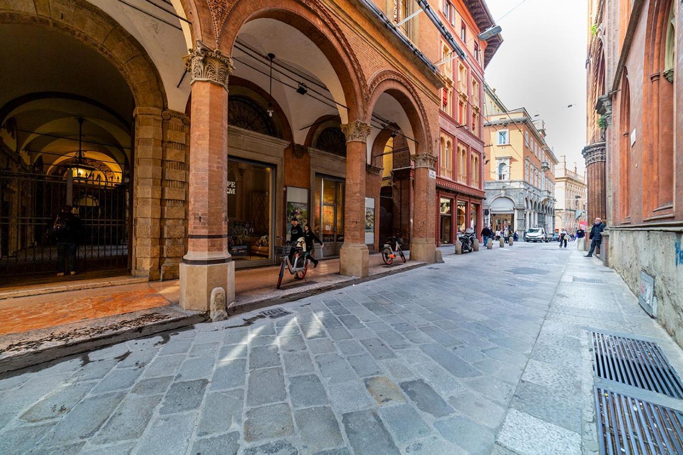 Appartamento House Of Magic - Due Torri Bologna Esterno foto